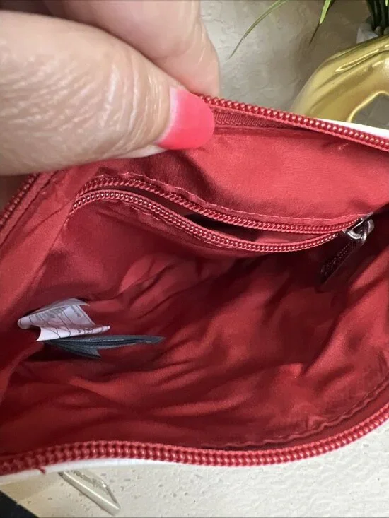 Loungefly Disney Mickey Mouse Crossbody Bag NEW WITH TAGS - Picture 9 of 13